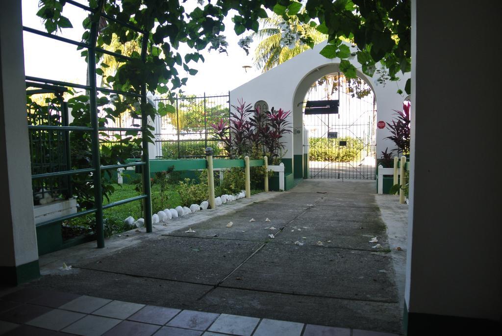 Beach Studio 4 Ocho Rios Room photo